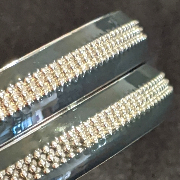 Lia Sophia Lot Of 2 Dark Charcoal Enameled Bangle Bracelets Silver Tone - Picture 5 of 5